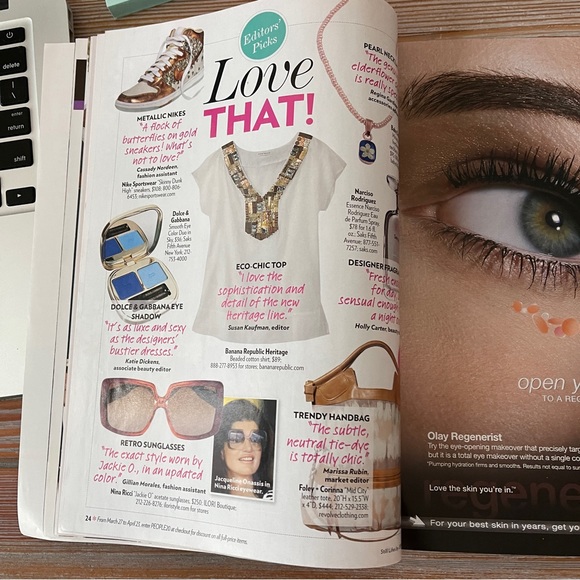 People Style Watch Magazine Featuring Carrie Underwood on the Cover, April 2009 - Picture 2 of 15